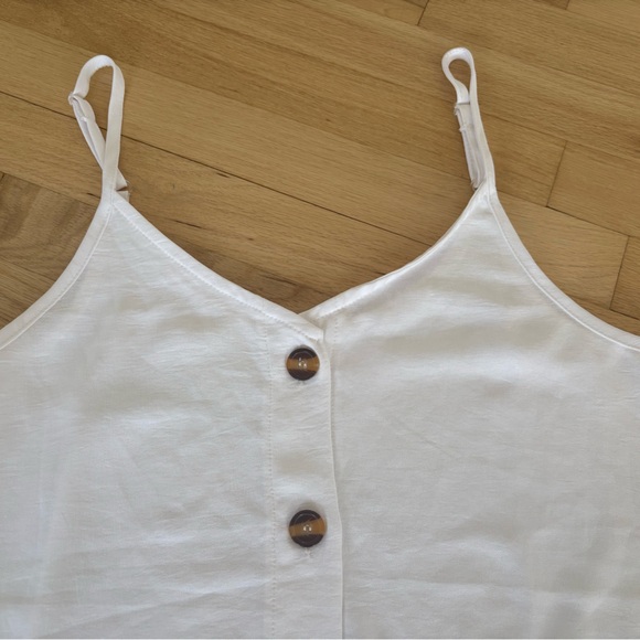NWOT Amazon White Sleeveless Top - Picture 2 of 6